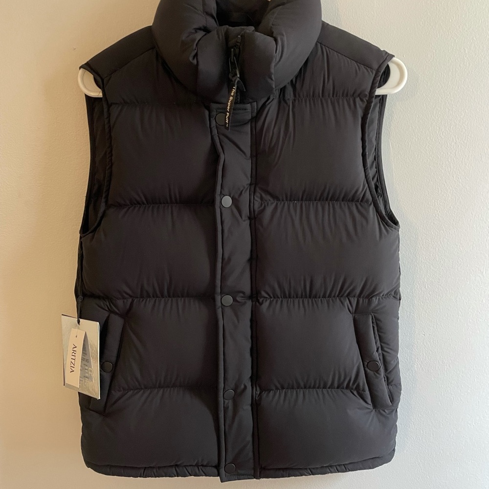 Aritzia The Super Puff Vest